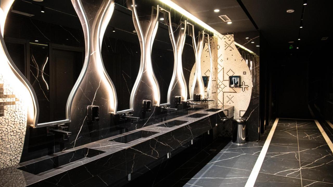 Arka Art Hotel Tiranë Ngoại thất bức ảnh The interior of the restroom at the 2012 Olympics