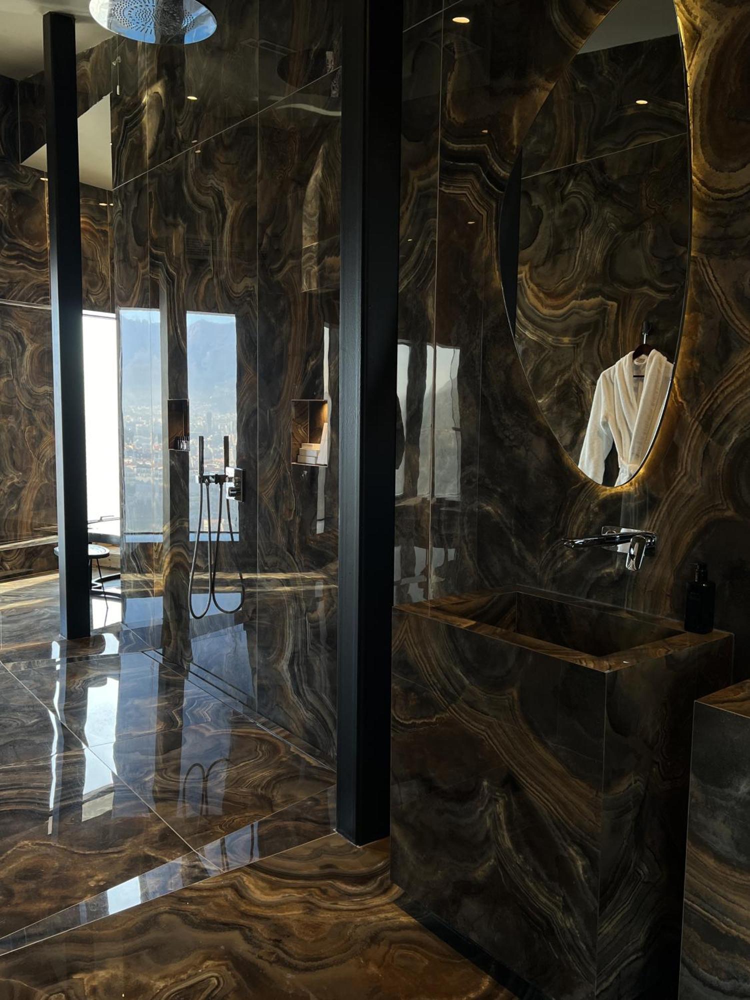 Arka Art Hotel Tiranë Ngoại thất bức ảnh Bathroom