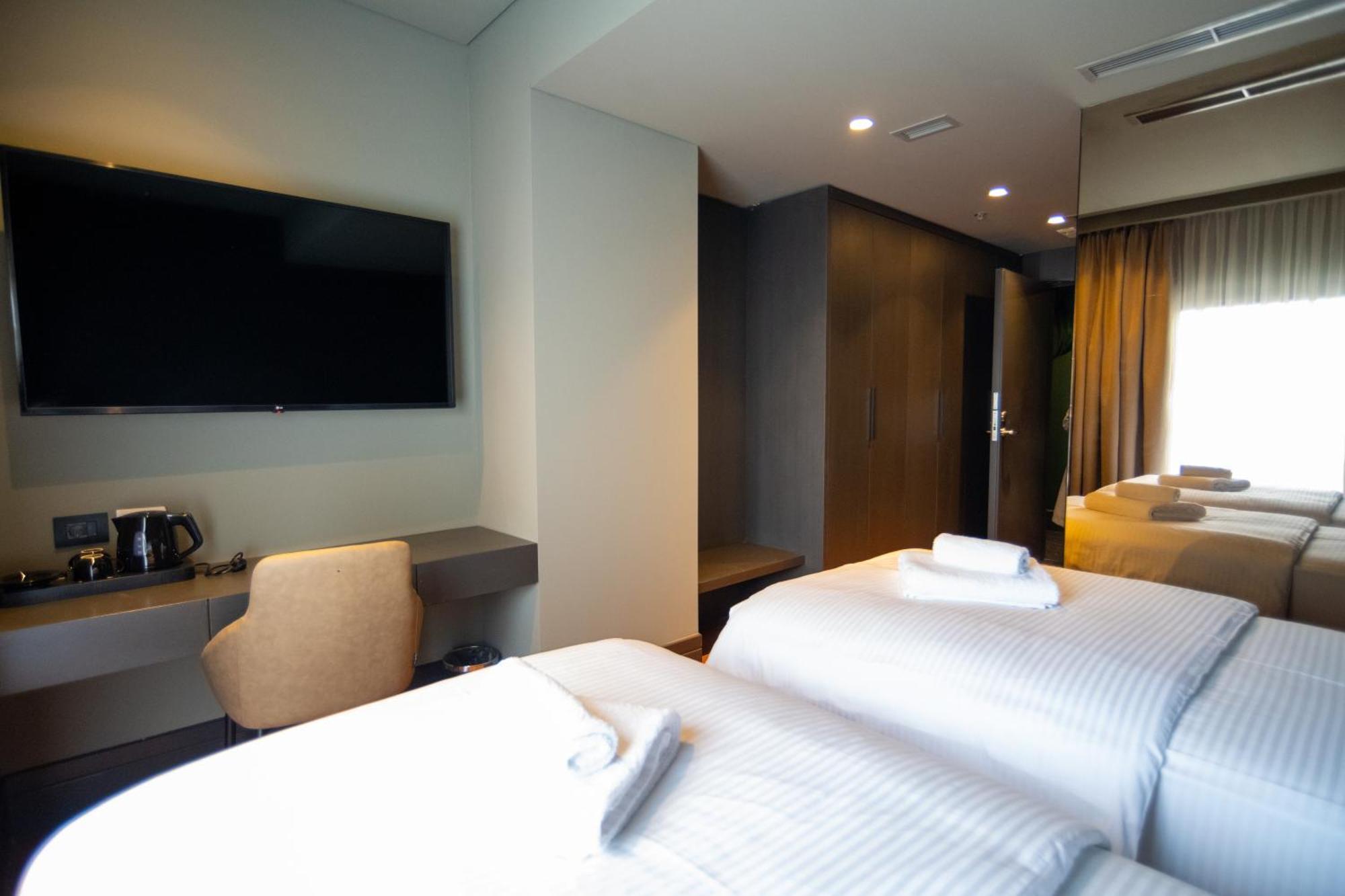 Arka Art Hotel Tiranë Ngoại thất bức ảnh Deluxe Room